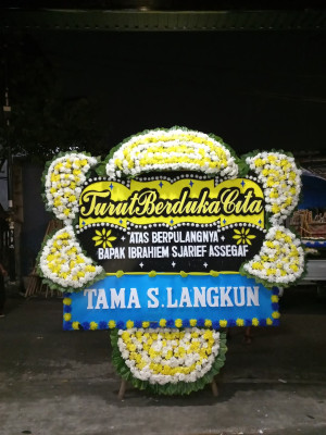Papan Bunga Duka di Halmahera Barat