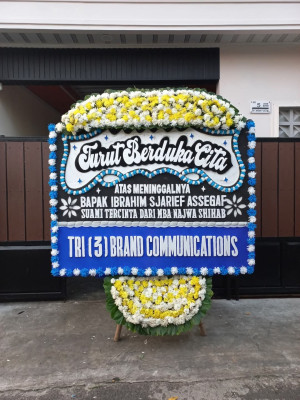 Papan Bunga Duka di Halmahera Barat